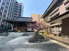 幸福寺の庭園