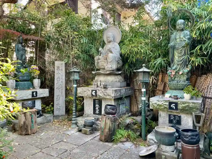 玉眞院玉川大師(東京都)