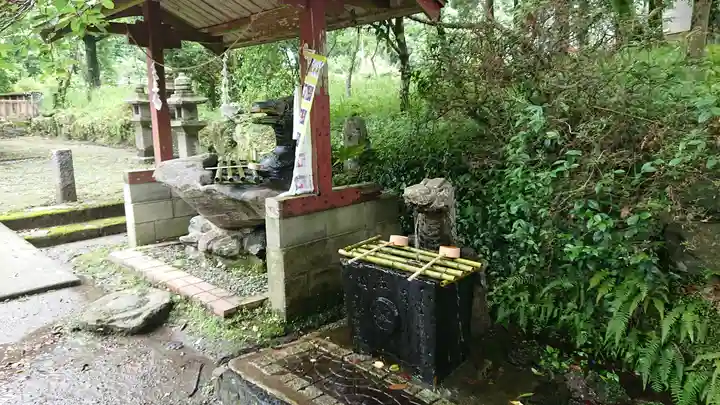 止上神社の手水舎