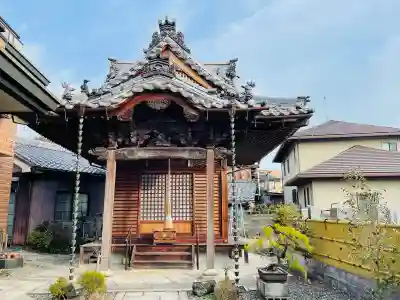 本正寺の{uncategorized: "未分類", other: "その他", undefined: "問題あり", building: "その他建物", grave: "お墓", sacred_gate: "鳥居", guardian: "狛犬", statue: "像", buddha: "仏像", history: "歴史", nature: "自然", garden: "庭園", animal: "動物", pagoda: "塔", temizu: "手水舎", mountain_gate: "山門・神門", sanctuary: "本殿・本堂", subordinate: "末社・摂社", art: "芸術", scenery: "景色", jizo: "地蔵", ema: "絵馬", goshuin: "御朱印", omikuji: "おみくじ", items: "授与品その他", amulet: "お守り", goshuincho: "御朱印帳", eats: "食事", festival: "お祭り", votive_dance: "神楽", shichigosan: "七五三参", wedding: "結婚式", experience: "体験その他", initially: "初詣", around: "周辺", anti_infection: "感染症対策"}