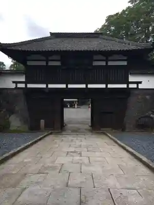 懐古神社の山門・神門