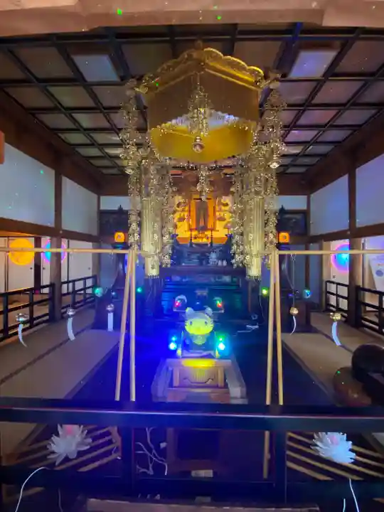 西光寺の本殿・本堂