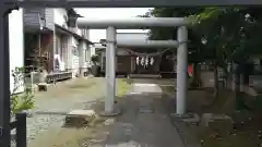 尾萬稲荷神社の鳥居