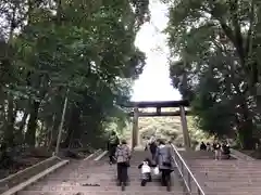 近江神宮の建物その他