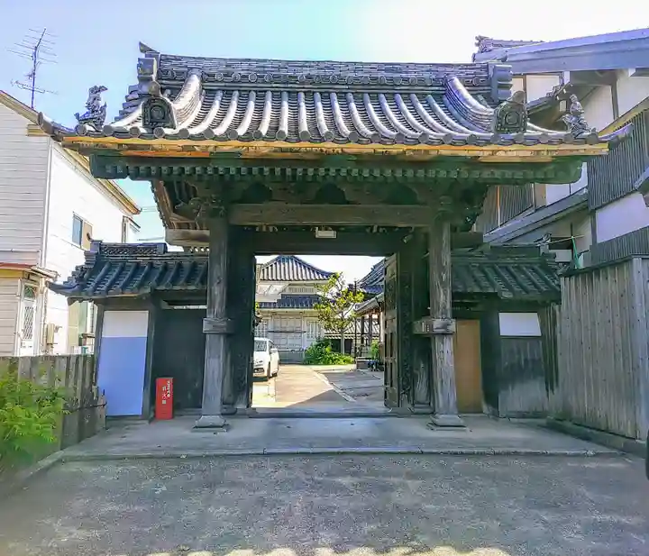 唯法寺の山門・神門