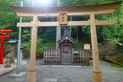 熊野大社の鳥居