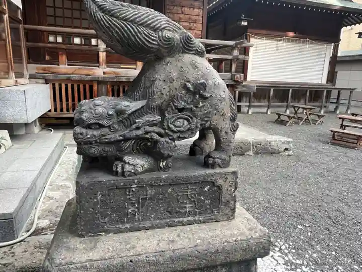 北海道神宮頓宮の狛犬