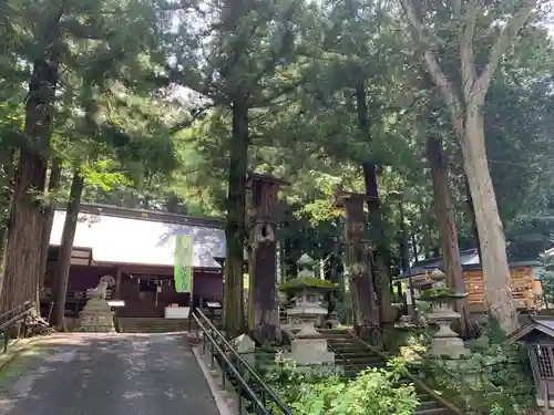 山家神社の本殿