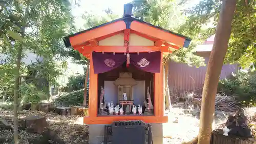 舘氷川神社の末社