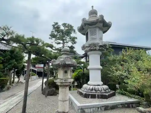 阿弥陀寺(滋賀県)