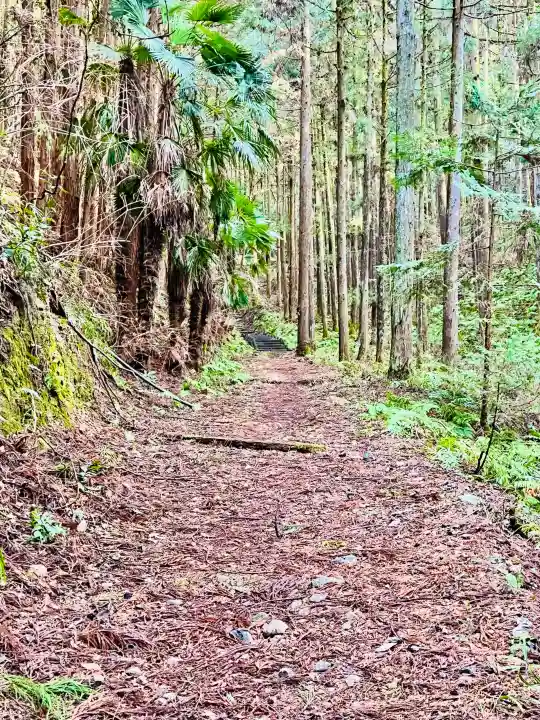岩井堂(圓融寺境外観音堂)の{uncategorized: "未分類", other: "その他", undefined: "問題あり", building: "その他建物", grave: "お墓", sacred_gate: "鳥居", guardian: "狛犬", statue: "像", buddha: "仏像", history: "歴史", nature: "自然", garden: "庭園", animal: "動物", pagoda: "塔", temizu: "手水舎", mountain_gate: "山門・神門", sanctuary: "本殿・本堂", subordinate: "末社・摂社", art: "芸術", scenery: "景色", jizo: "地蔵", ema: "絵馬", goshuin: "御朱印", omikuji: "おみくじ", items: "授与品その他", amulet: "お守り", goshuincho: "御朱印帳", eats: "食事", festival: "お祭り", votive_dance: "神楽", shichigosan: "七五三参", wedding: "結婚式", experience: "体験その他", initially: "初詣", around: "周辺", anti_infection: "感染症対策"}
