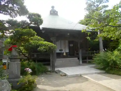 極楽寺（霊鷲山感應院極楽律寺）の本殿・本堂