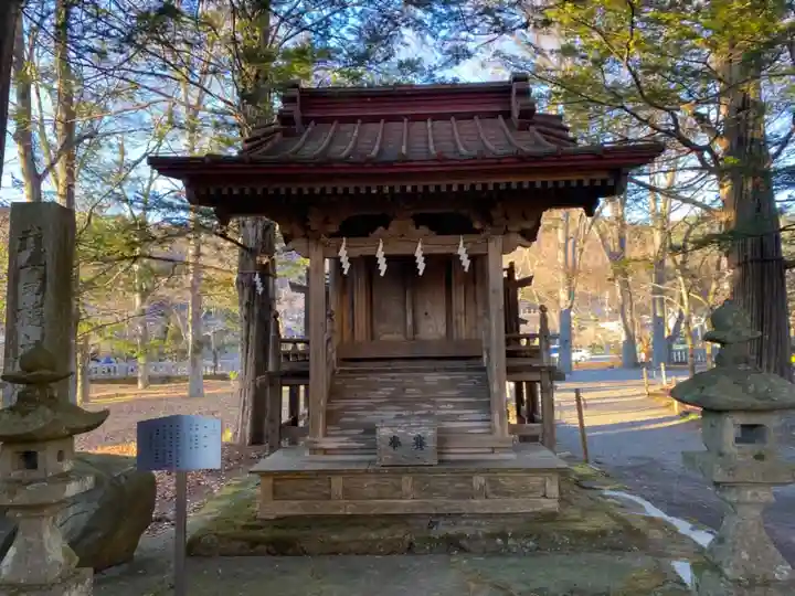 淺間神社(忍野八海)の末社・摂社