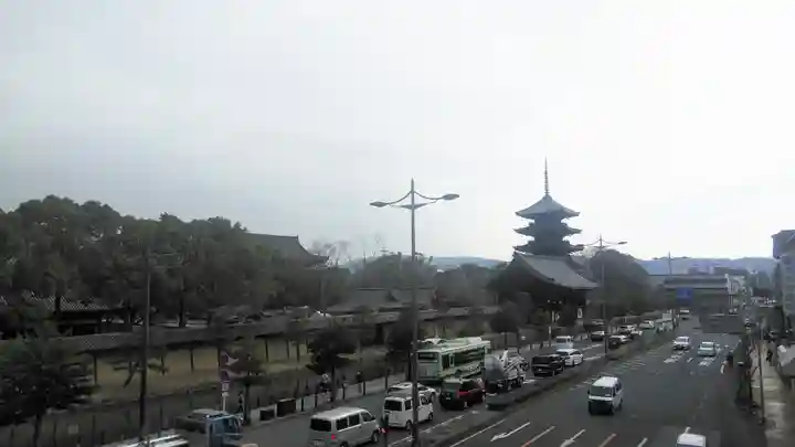 東寺(教王護国寺)の周辺