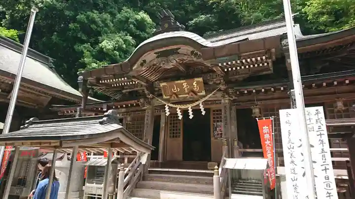 持寳院(多気山不動尊)の本殿・本堂