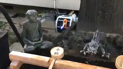 品川神社の手水舎