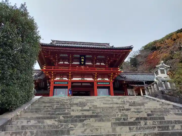 鶴岡八幡宮の山門・神門