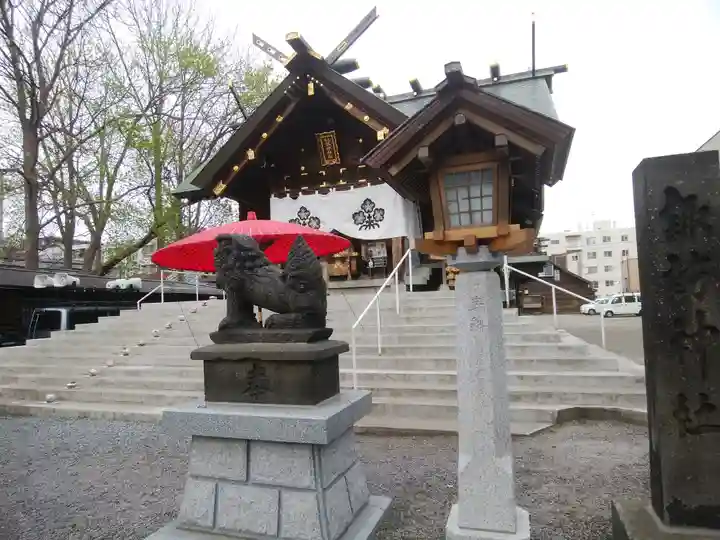 札幌諏訪神社の本殿・本堂