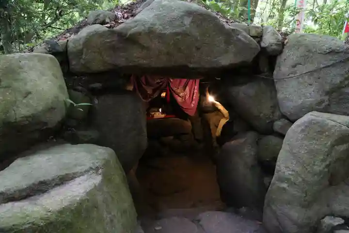 天開稲荷社の本殿・本堂