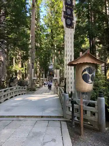 高野山金剛峯寺奥の院の建物その他