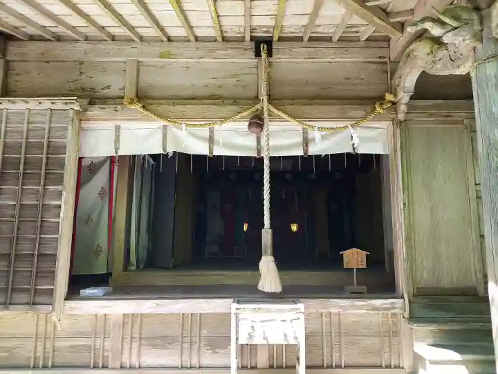 玉置神社の{uncategorized: "未分類", other: "その他", undefined: "問題あり", building: "その他建物", grave: "お墓", sacred_gate: "鳥居", guardian: "狛犬", statue: "像", buddha: "仏像", history: "歴史", nature: "自然", garden: "庭園", animal: "動物", pagoda: "塔", temizu: "手水舎", mountain_gate: "山門・神門", sanctuary: "本殿・本堂", subordinate: "末社・摂社", art: "芸術", scenery: "景色", jizo: "地蔵", ema: "絵馬", goshuin: "御朱印", omikuji: "おみくじ", items: "授与品その他", amulet: "お守り", goshuincho: "御朱印帳", eats: "食事", festival: "お祭り", votive_dance: "神楽", shichigosan: "七五三参", wedding: "結婚式", experience: "体験その他", initially: "初詣", around: "周辺", anti_infection: "感染症対策"}