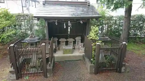 諏訪神社の末社・摂社