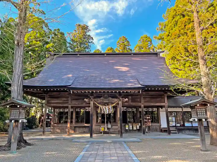 鎮守府八幡宮の本殿・本堂