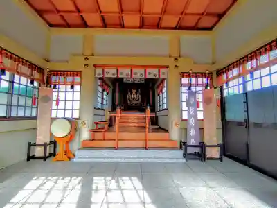 坂庭神社(多気東町)の本殿・本堂