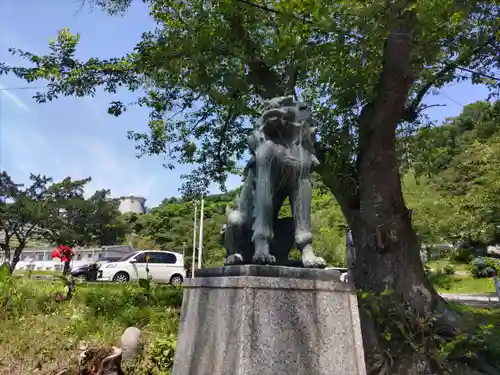 虻田神社の狛犬