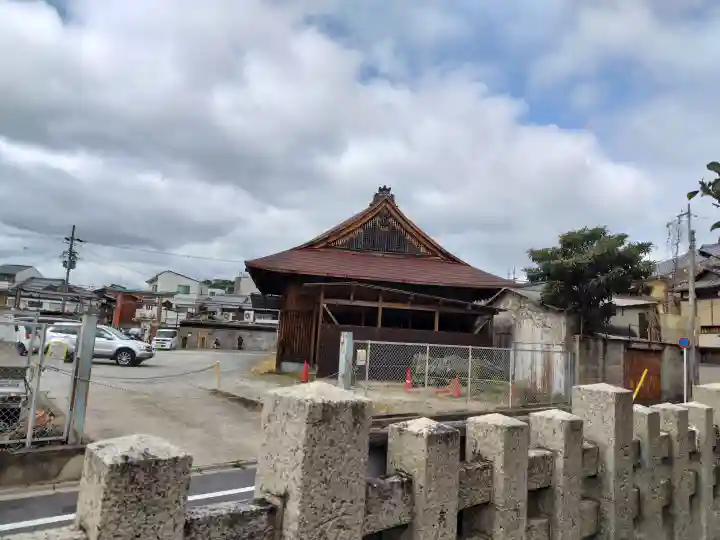 今宮神社旅所の{uncategorized: "未分類", other: "その他", undefined: "問題あり", building: "その他建物", grave: "お墓", sacred_gate: "鳥居", guardian: "狛犬", statue: "像", buddha: "仏像", history: "歴史", nature: "自然", garden: "庭園", animal: "動物", pagoda: "塔", temizu: "手水舎", mountain_gate: "山門・神門", sanctuary: "本殿・本堂", subordinate: "末社・摂社", art: "芸術", scenery: "景色", jizo: "地蔵", ema: "絵馬", goshuin: "御朱印", omikuji: "おみくじ", items: "授与品その他", amulet: "お守り", goshuincho: "御朱印帳", eats: "食事", festival: "お祭り", votive_dance: "神楽", shichigosan: "七五三参", wedding: "結婚式", experience: "体験その他", initially: "初詣", around: "周辺", anti_infection: "感染症対策"}