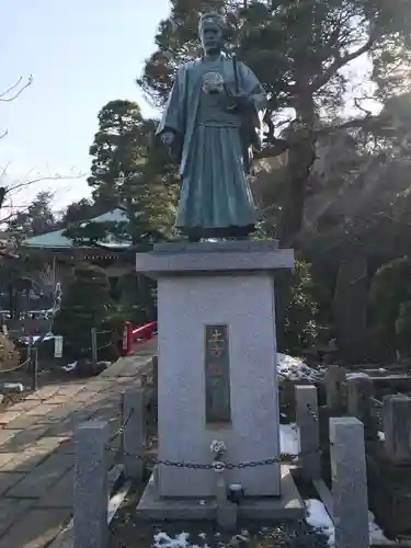 高幡不動尊　金剛寺の像