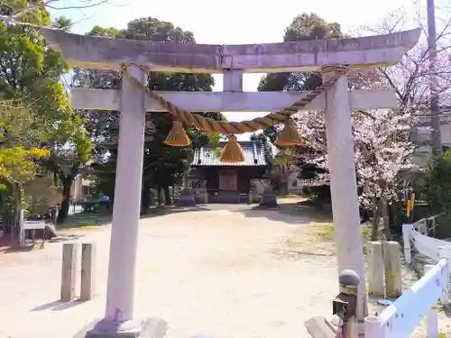 厳島社の鳥居