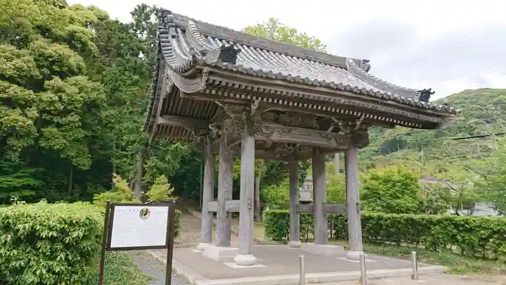興国寺の山門・神門