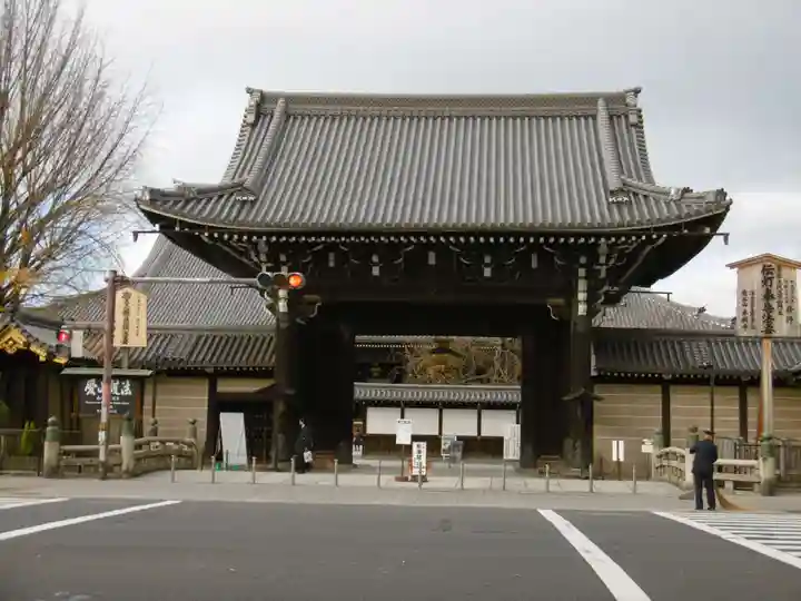 本願寺(西本願寺)の山門・神門