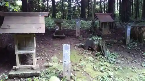 八幡神社の末社