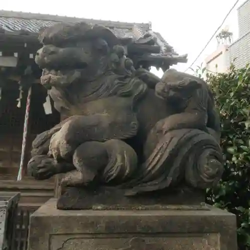 利田神社の狛犬