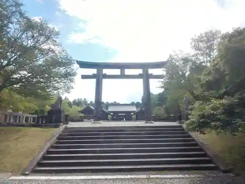 吉野神宮の鳥居