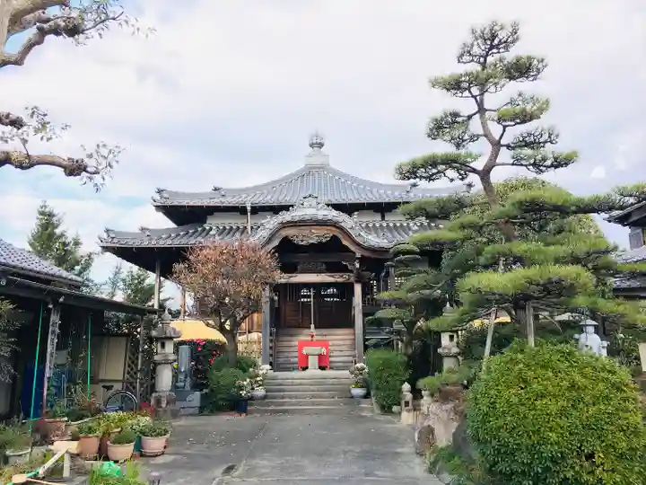 辯天寺の本殿・本堂