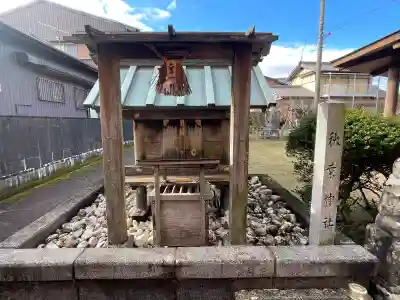 秋葉神社の{uncategorized: "未分類", other: "その他", undefined: "問題あり", building: "その他建物", grave: "お墓", sacred_gate: "鳥居", guardian: "狛犬", statue: "像", buddha: "仏像", history: "歴史", nature: "自然", garden: "庭園", animal: "動物", pagoda: "塔", temizu: "手水舎", mountain_gate: "山門・神門", sanctuary: "本殿・本堂", subordinate: "末社・摂社", art: "芸術", scenery: "景色", jizo: "地蔵", ema: "絵馬", goshuin: "御朱印", omikuji: "おみくじ", items: "授与品その他", amulet: "お守り", goshuincho: "御朱印帳", eats: "食事", festival: "お祭り", votive_dance: "神楽", shichigosan: "七五三参", wedding: "結婚式", experience: "体験その他", initially: "初詣", around: "周辺", anti_infection: "感染症対策"}