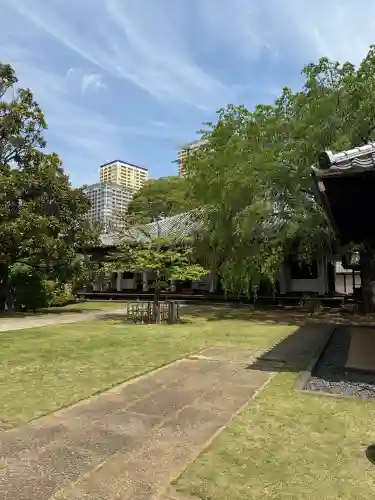 天王寺の{uncategorized: "未分類", other: "その他", undefined: "問題あり", building: "その他建物", grave: "お墓", sacred_gate: "鳥居", guardian: "狛犬", statue: "像", buddha: "仏像", history: "歴史", nature: "自然", garden: "庭園", animal: "動物", pagoda: "塔", temizu: "手水舎", mountain_gate: "山門・神門", sanctuary: "本殿・本堂", subordinate: "末社・摂社", art: "芸術", scenery: "景色", jizo: "地蔵", ema: "絵馬", goshuin: "御朱印", omikuji: "おみくじ", items: "授与品その他", amulet: "お守り", goshuincho: "御朱印帳", eats: "食事", festival: "お祭り", votive_dance: "神楽", shichigosan: "七五三参", wedding: "結婚式", experience: "体験その他", initially: "初詣", around: "周辺", anti_infection: "感染症対策"}