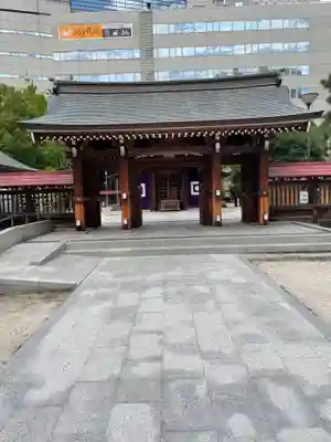 警固神社の山門・神門
