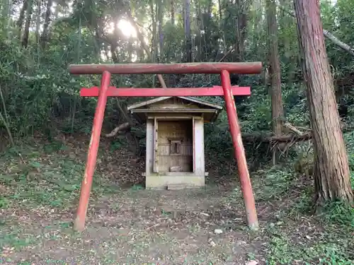 神社（名称不明）の鳥居