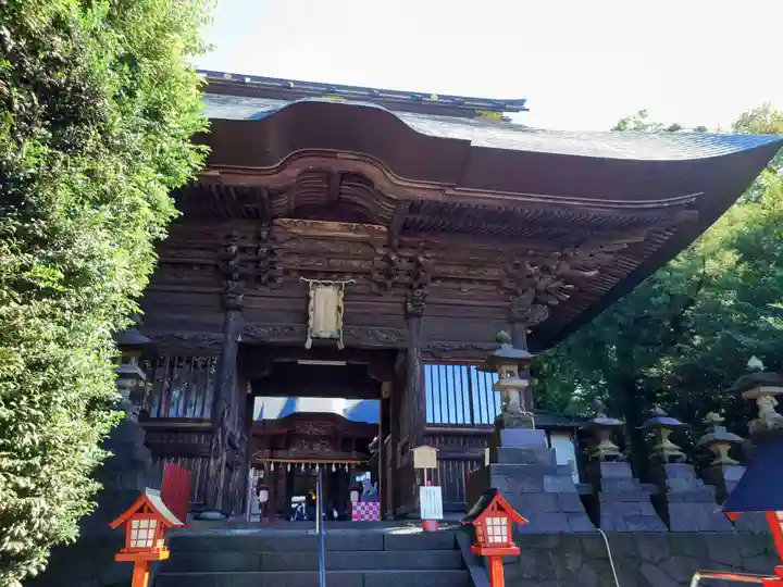 産泰神社の山門・神門
