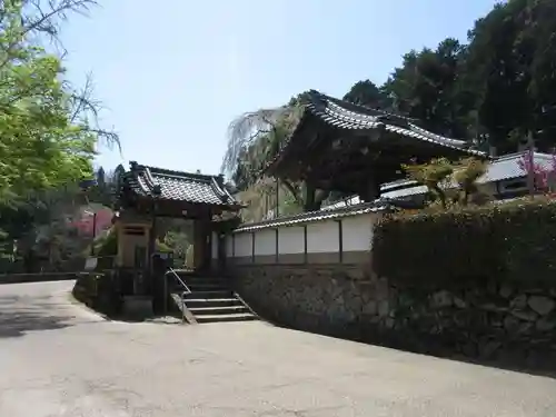 大野寺の山門