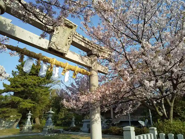 白山神社の鳥居