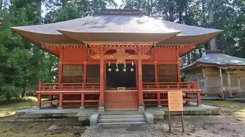 出羽神社(出羽三山神社)～三神合祭殿～の末社・摂社