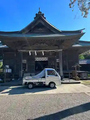 鶴谷八幡宮の本殿・本堂