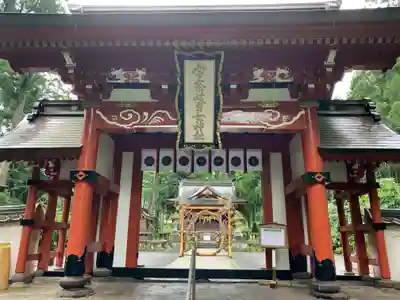 宇奈岐日女神社の山門・神門