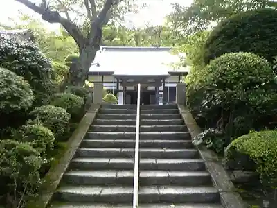報国寺の本殿・本堂