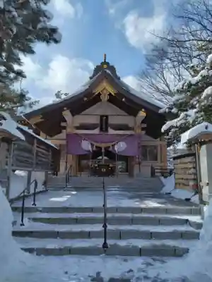 彌彦神社　(伊夜日子神社)の本殿・本堂